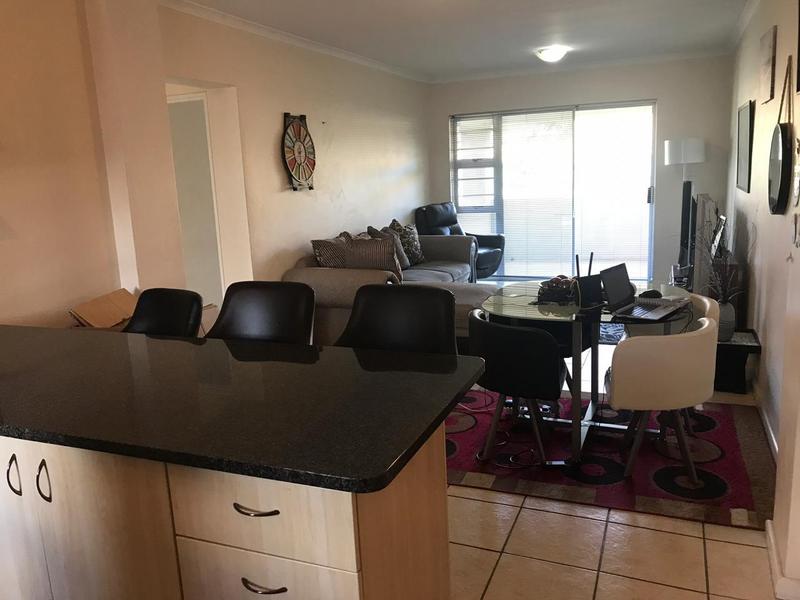 2 Bedroom Property for Sale in Vredekloof East Western Cape